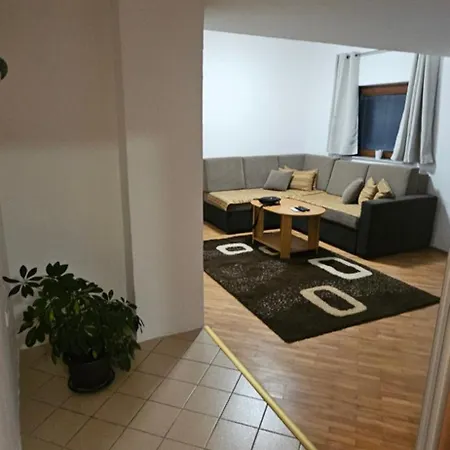 Apartment Alma *